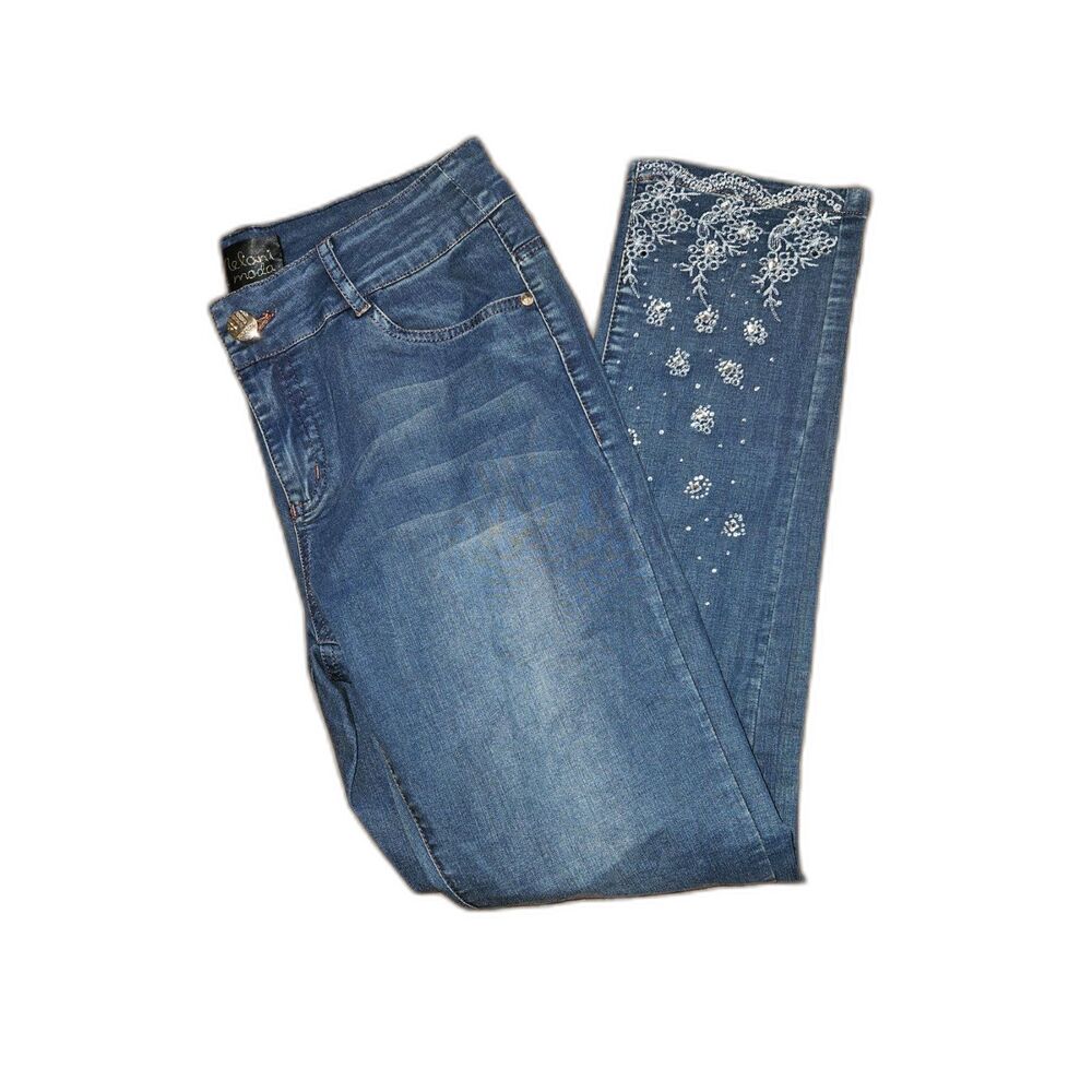 MELANI DI MODA Floral Rhinestone Embellished Tapered Jeans Size 8